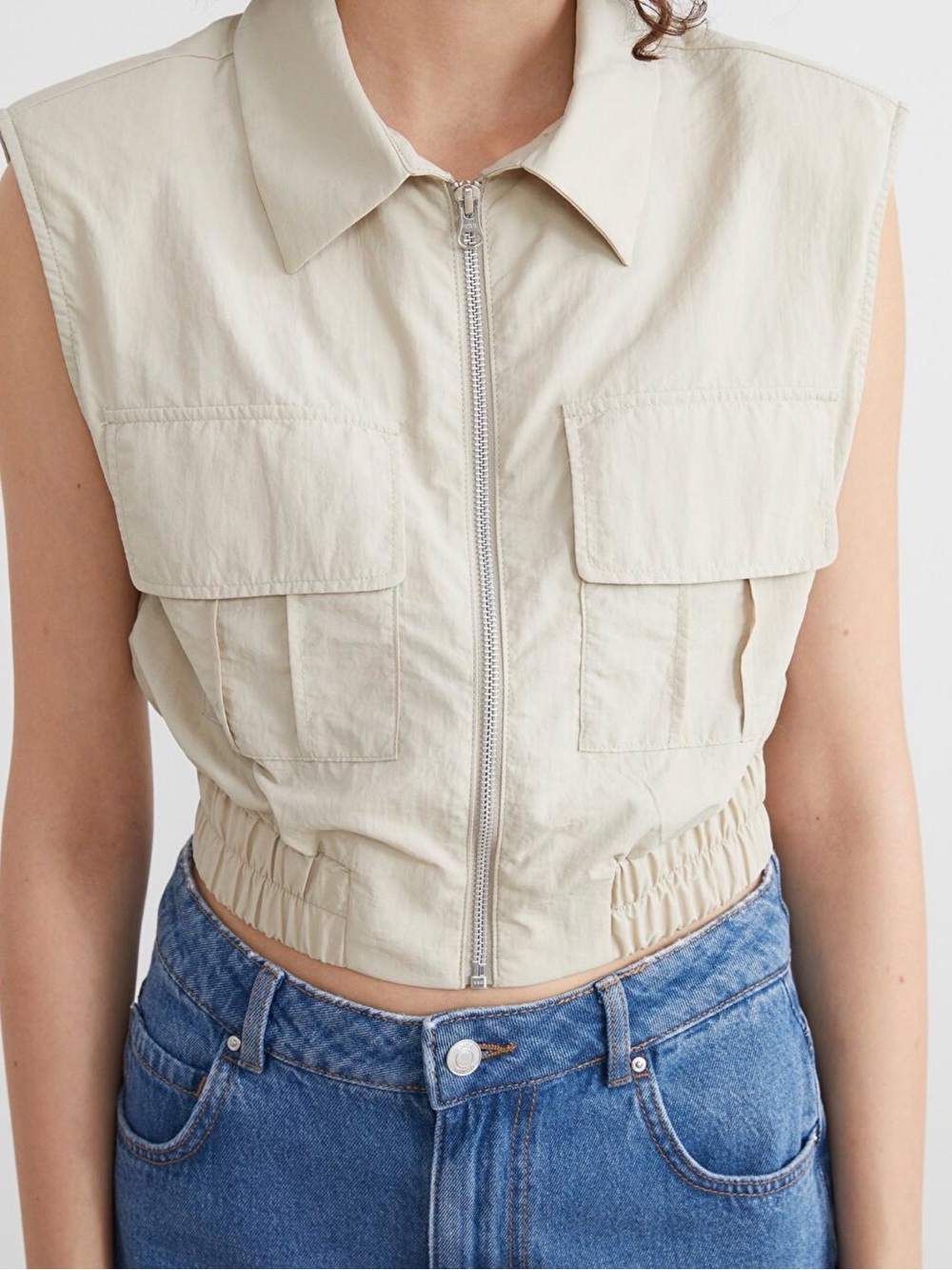 Forever 21 Cream Sleeveless Zip-Up Cropped Utility Top